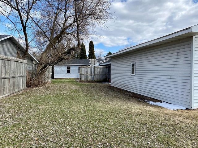 15688 Davis Avenue, Hayward, WI 54843