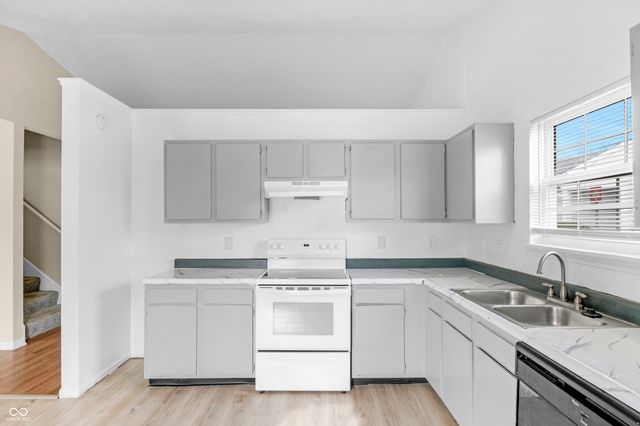 5234 Melbourne Road, Indianapolis, IN 46228