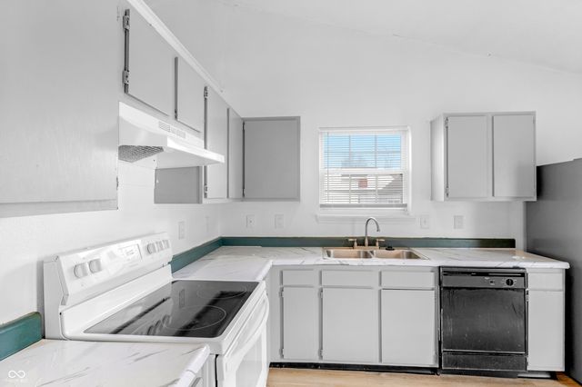 5234 Melbourne Road, Indianapolis, IN 46228