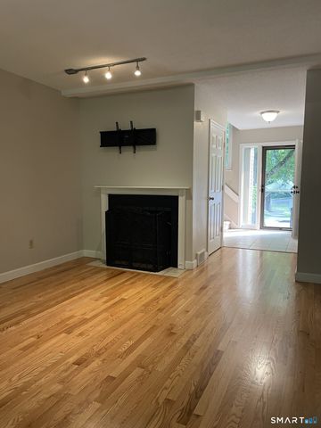 3 Rivermead 3, Avon, CT 06001