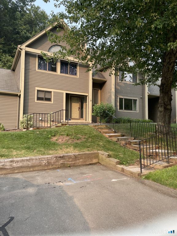 3 Rivermead 3, Avon, CT 06001
