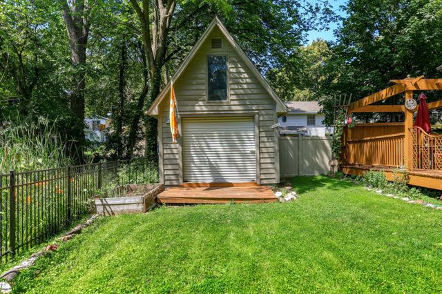 2605 Tyrone Lane, Mound, MN 55364