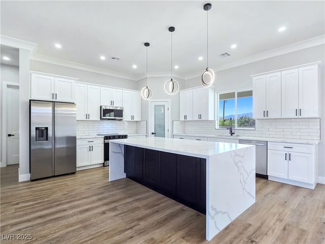 2110 South Manzanita Drive, Pahrump, NV 89048