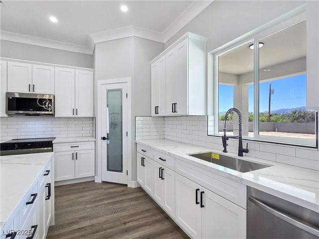 2110 South Manzanita Drive, Pahrump, NV 89048