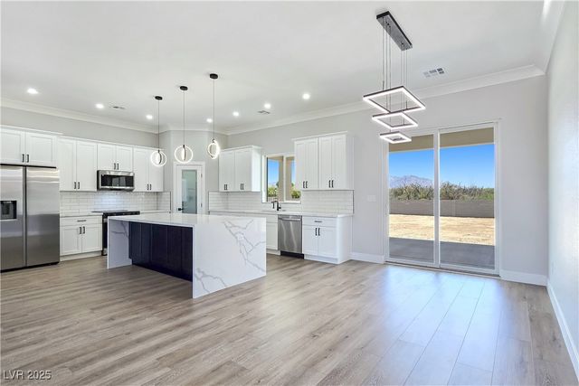 2110 South Manzanita Drive, Pahrump, NV 89048