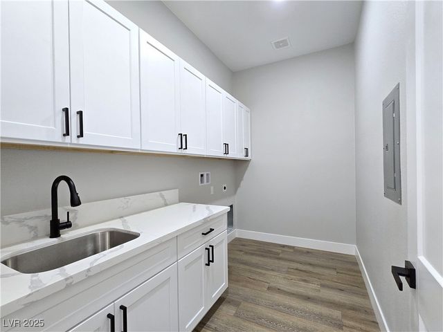 2110 South Manzanita Drive, Pahrump, NV 89048