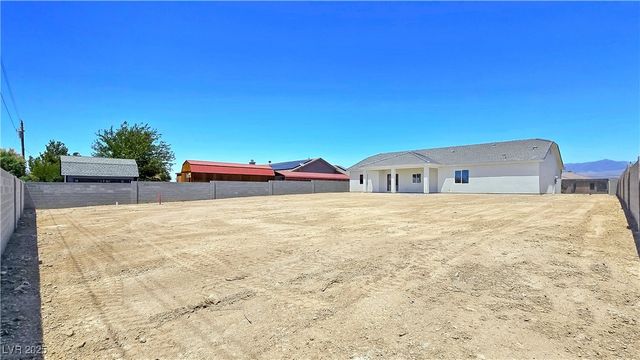 2110 South Manzanita Drive, Pahrump, NV 89048