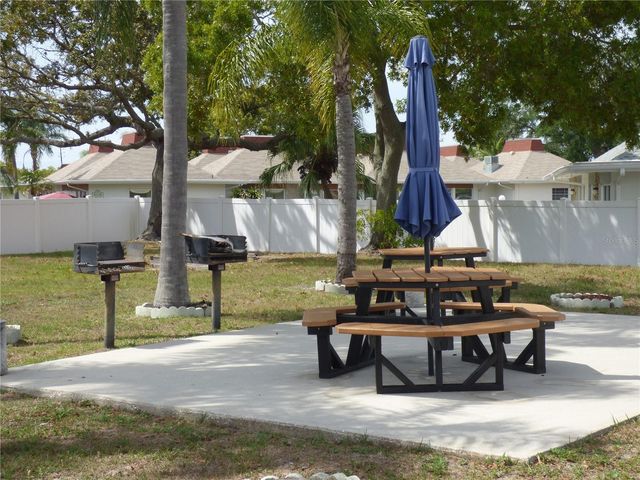 4326 FERN GLEN ST, Holiday, FL 34691