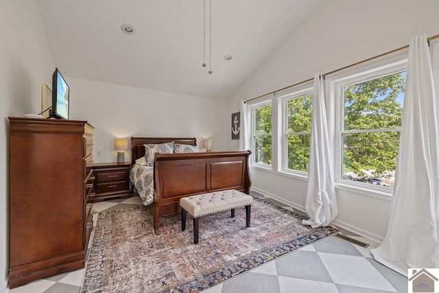 245 Castles Drive, Gilbertsville, KY 42044