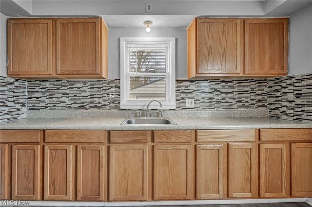 4310 E 162nd Street, Cleveland, OH 44128