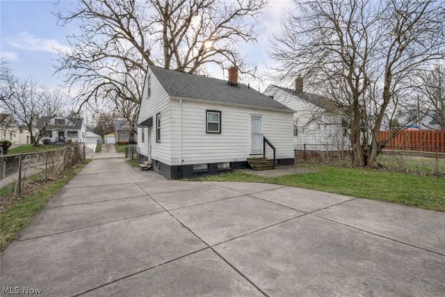 4310 E 162nd Street, Cleveland, OH 44128