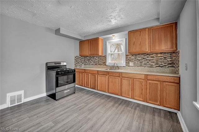 4310 E 162nd Street, Cleveland, OH 44128