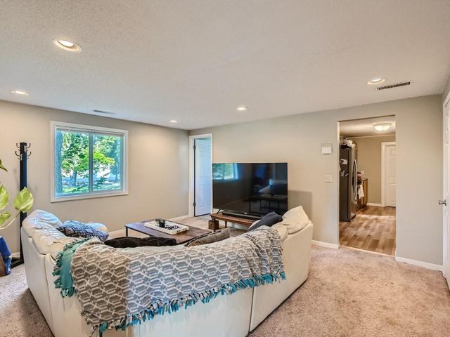431 Goodhue Street, Saint Paul, MN 55102