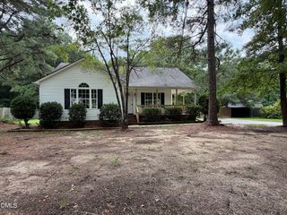 576 Sunray Drive, Clayton, NC 27520