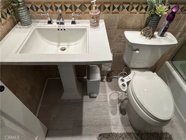 1230 E Ocean 103, Long Beach, CA 90802