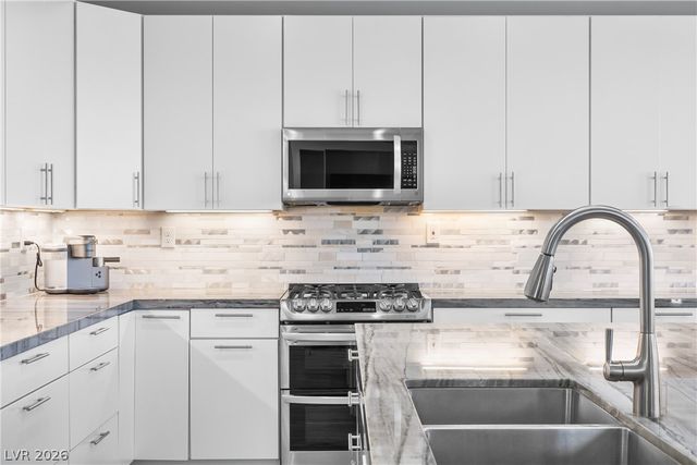 564 Ivy Spring Street, Las Vegas, NV 89138