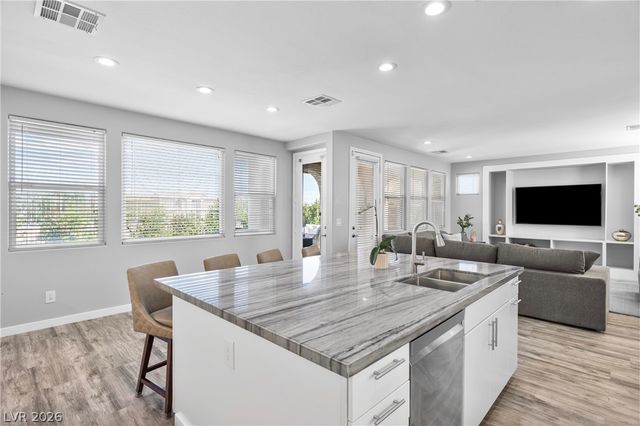 564 Ivy Spring Street, Las Vegas, NV 89138