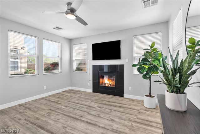 564 Ivy Spring Street, Las Vegas, NV 89138