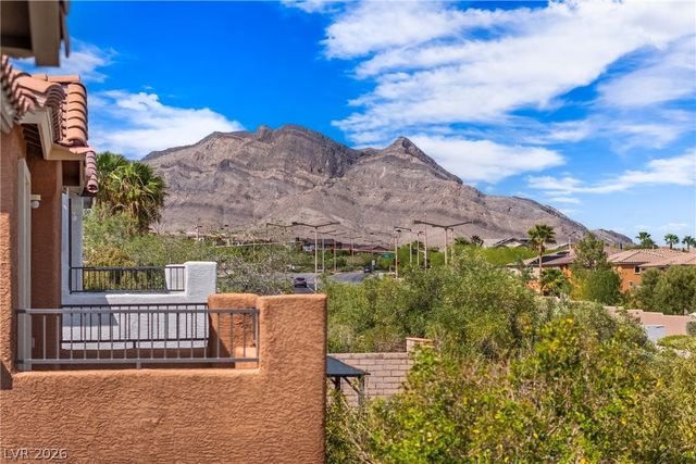 564 Ivy Spring Street, Las Vegas, NV 89138