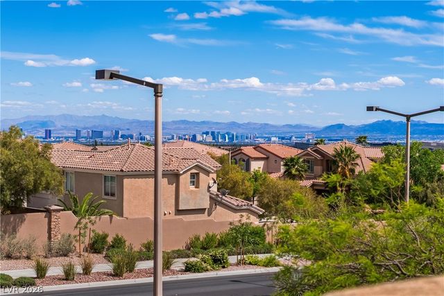 564 Ivy Spring Street, Las Vegas, NV 89138