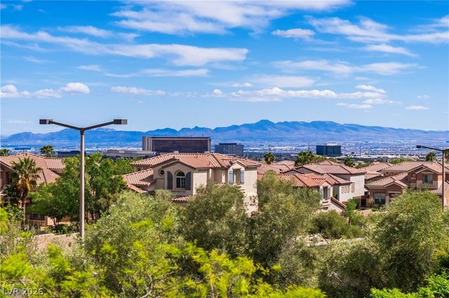 564 Ivy Spring Street, Las Vegas, NV 89138