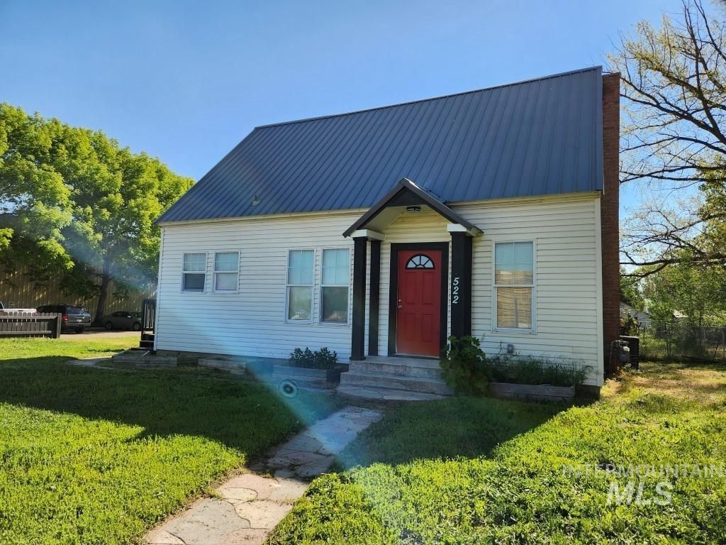 522 N 9th St, Payette, ID 83661