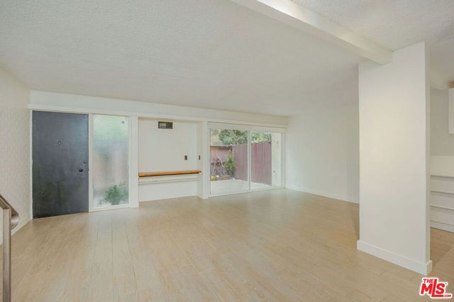 15540 Sherman Way 14, Van Nuys, CA 91406