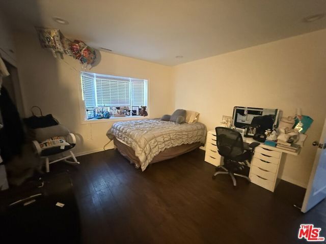 14151 Chandler Boulevard, Los Angeles, CA 91401