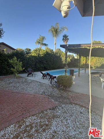 14151 Chandler Boulevard, Los Angeles, CA 91401