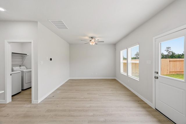 10615 Crockett Meadows Boulevard, Conroe, TX 77306
