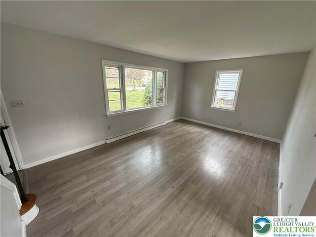 1524 Bushkill Street, Wilson Boro, PA 18042