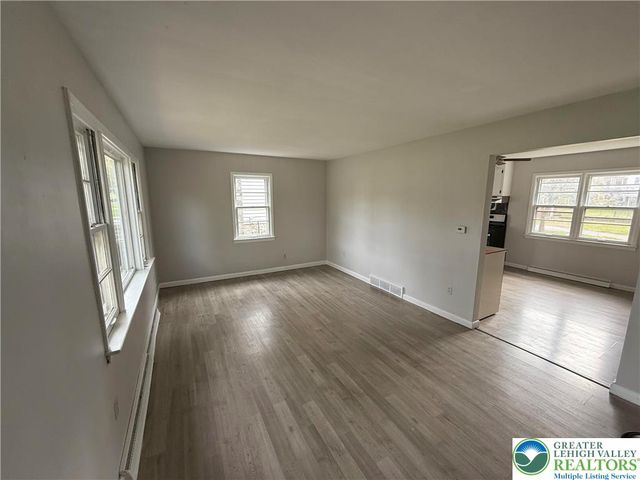 1524 Bushkill Street, Wilson Boro, PA 18042