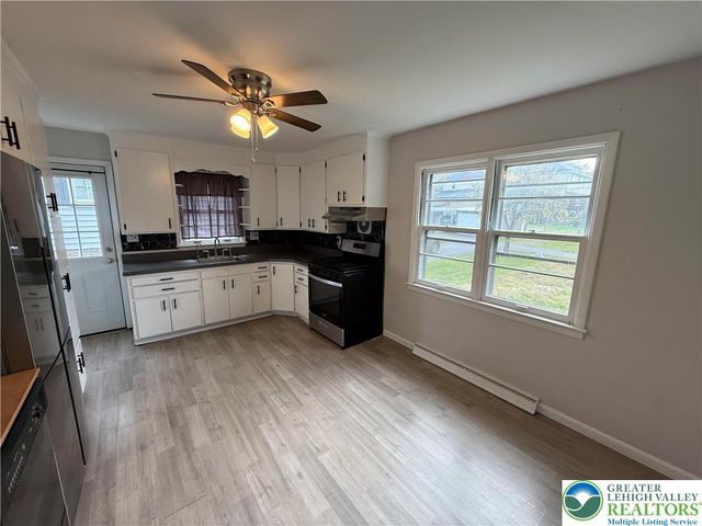 1524 Bushkill Street, Wilson Boro, PA 18042