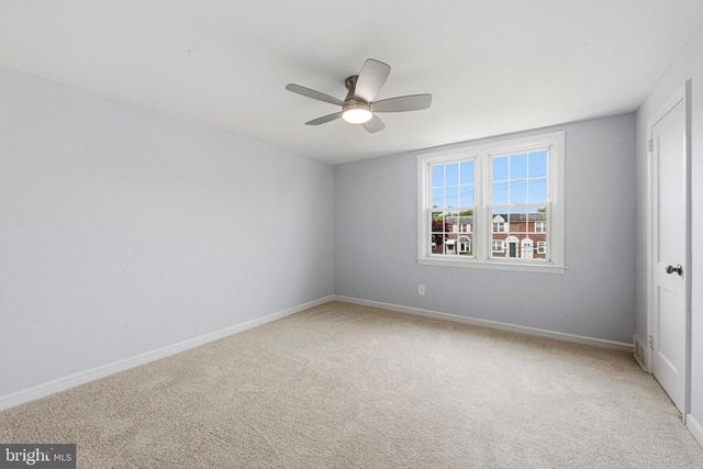 605 CRESCENT DR, Glenolden, PA 19036