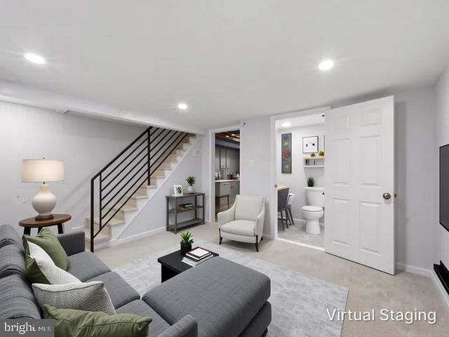 605 CRESCENT DR, Glenolden, PA 19036
