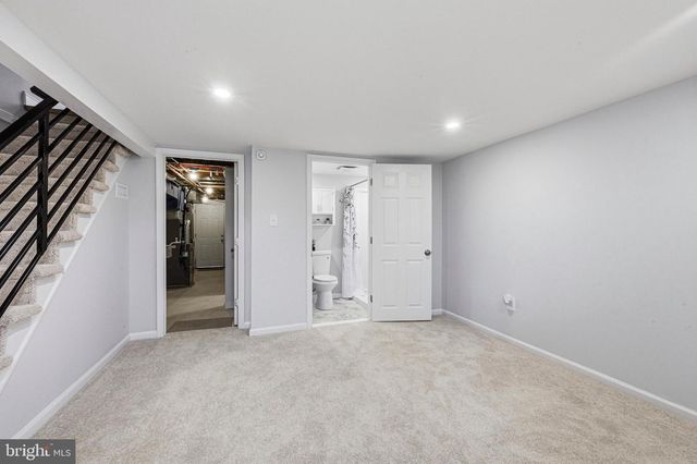 605 CRESCENT DR, Glenolden, PA 19036