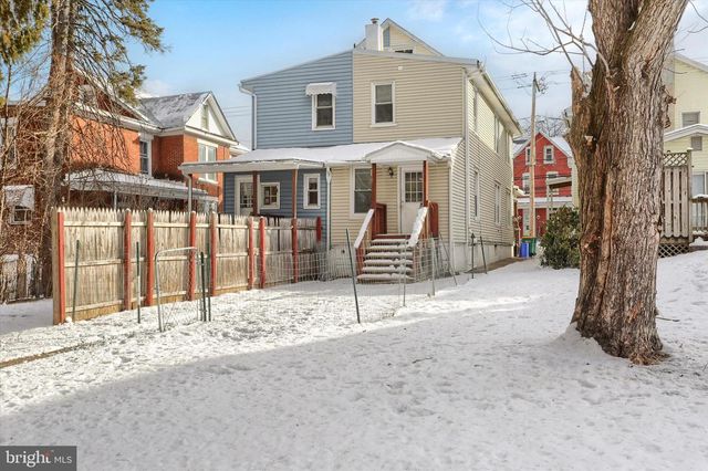 211 S ENOLA DR, Enola, PA 17025