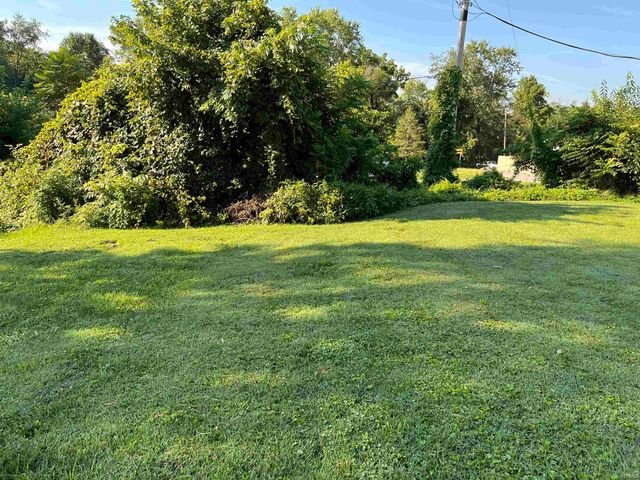 827 W 1st Street, Bloomington, IN 47403