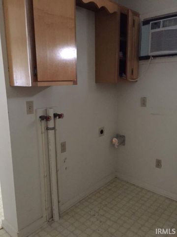827 W 1st Street, Bloomington, IN 47403