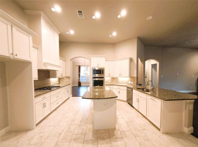 1616 Silla Drive, Little Elm, TX 75068