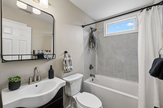 404 DuPont Ave, Madison, TN 37115