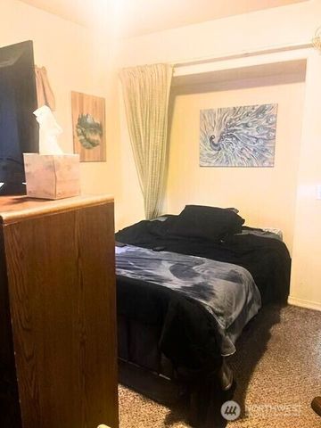 1345 Elizabeth Avenue, Bremerton, WA 98337