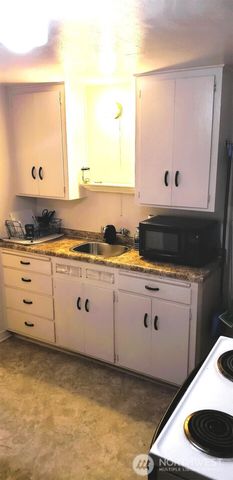 1345 Elizabeth Avenue, Bremerton, WA 98337