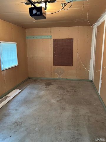 13 Cambridge Drive, Belleville, IL 62226