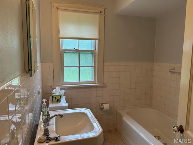 13 Cambridge Drive, Belleville, IL 62226