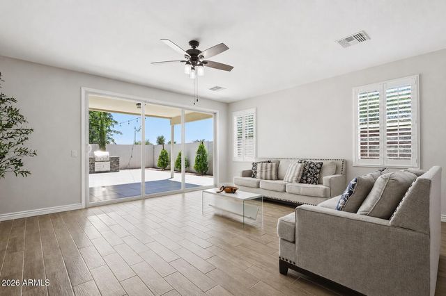 4793 E FIRE OPAL Lane, San Tan Valley, AZ 85143