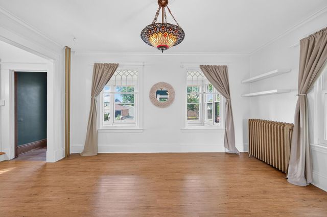 913 E 39th Street, Minneapolis, MN 55407