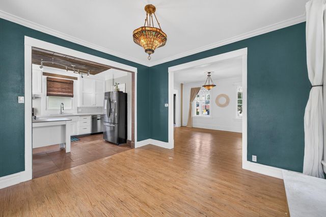 913 E 39th Street, Minneapolis, MN 55407