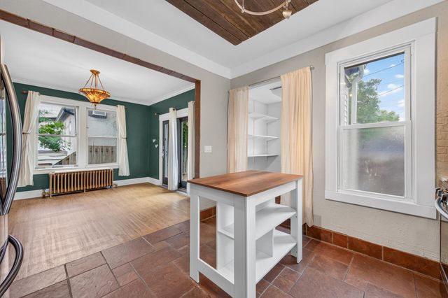 913 E 39th Street, Minneapolis, MN 55407
