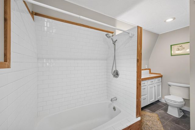 913 E 39th Street, Minneapolis, MN 55407